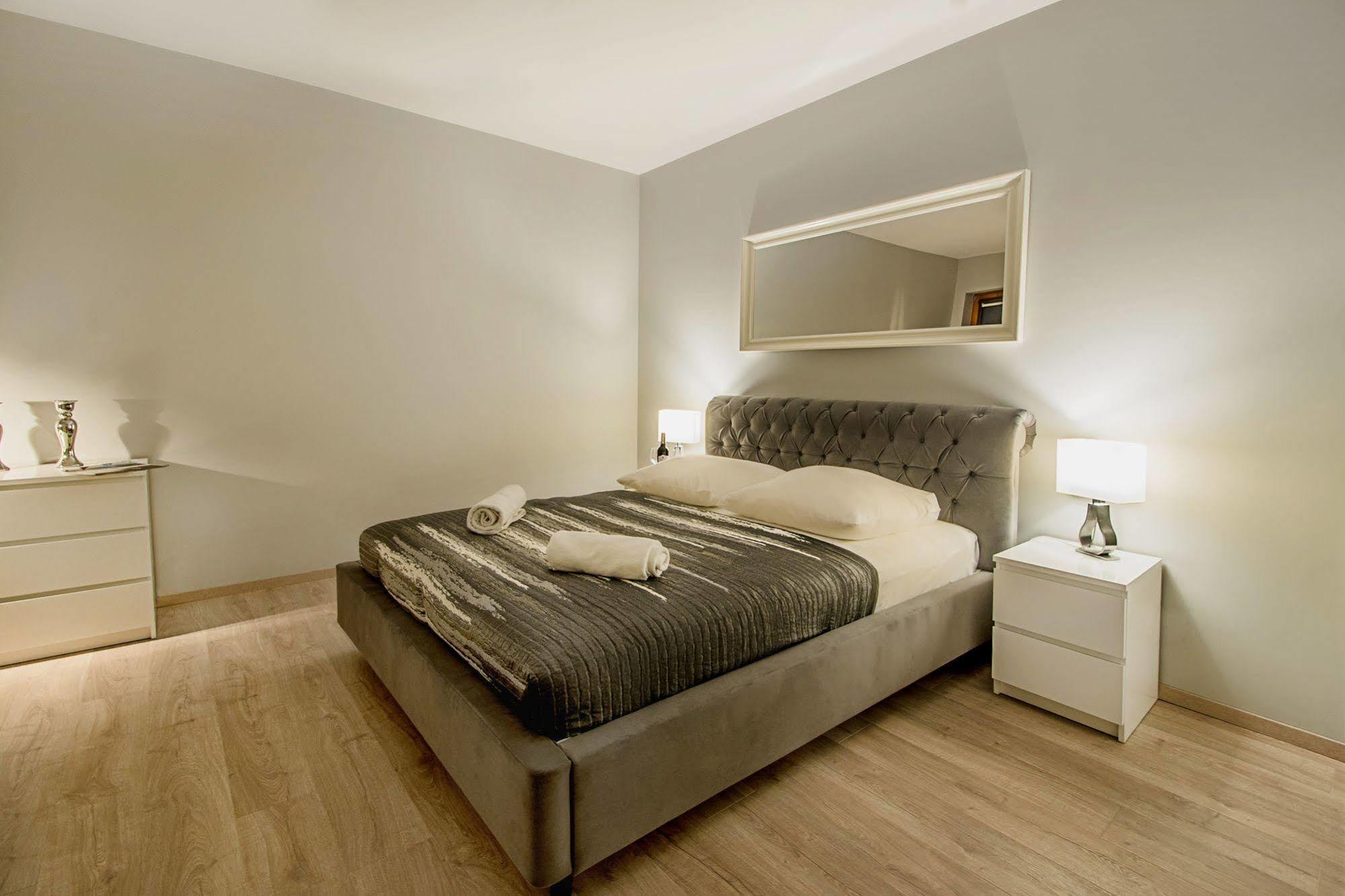 Angel City Center Krakow Aparthotel Cracóvia Exterior foto