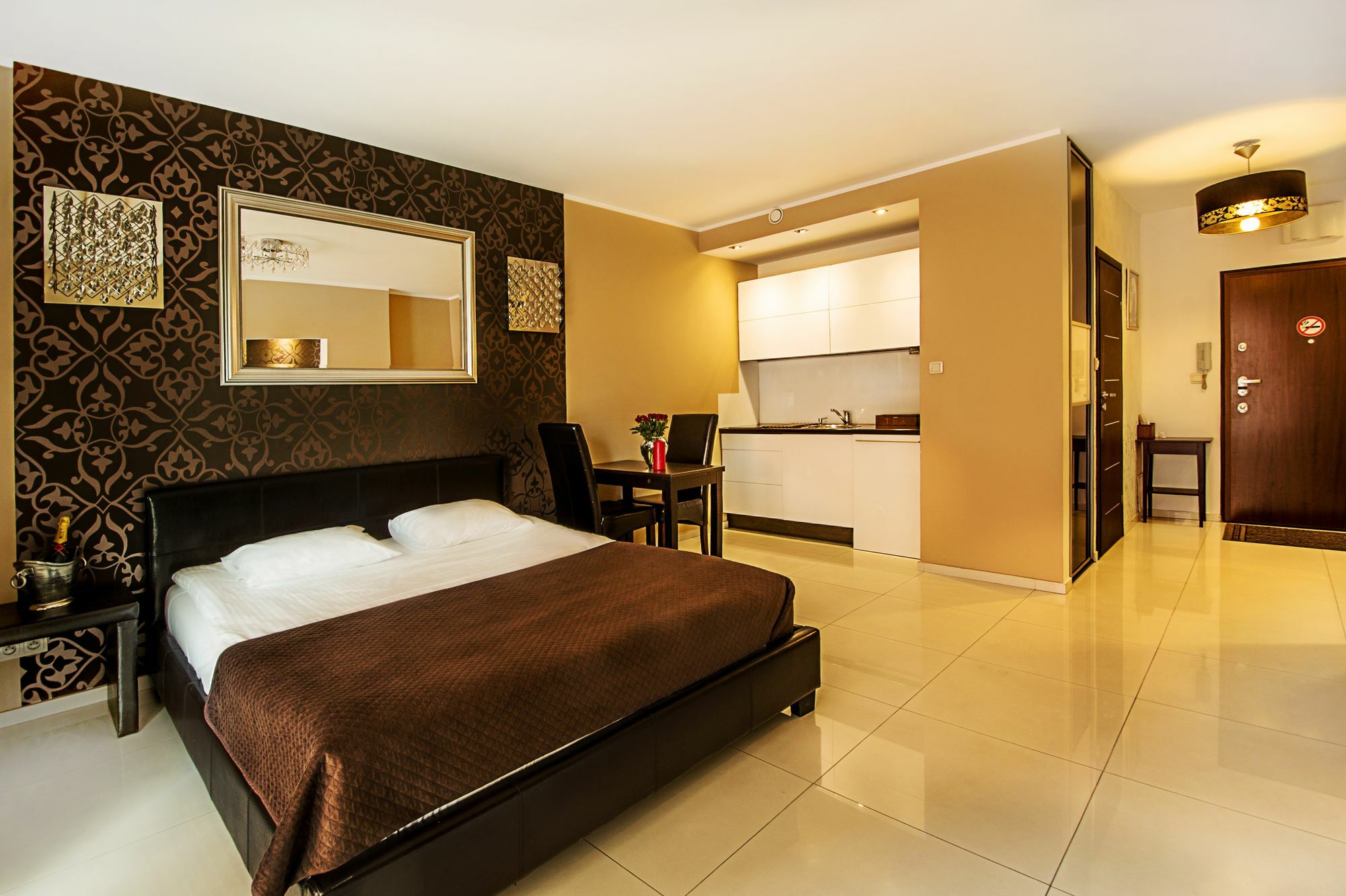 Angel City Center Krakow Aparthotel Cracóvia Exterior foto