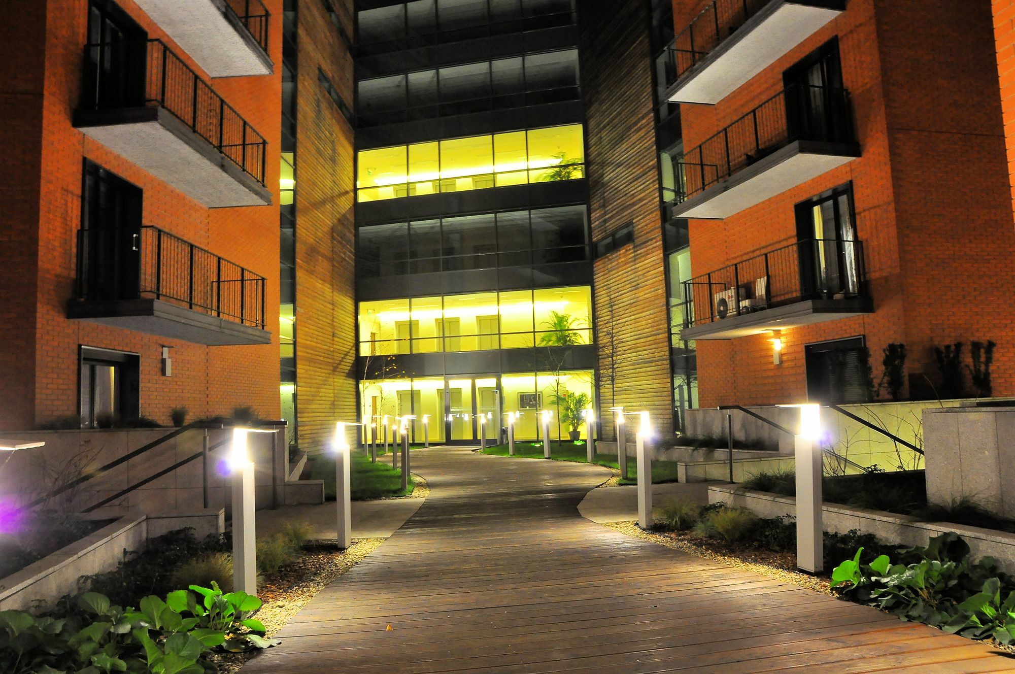 Angel City Center Krakow Aparthotel Cracóvia Exterior foto