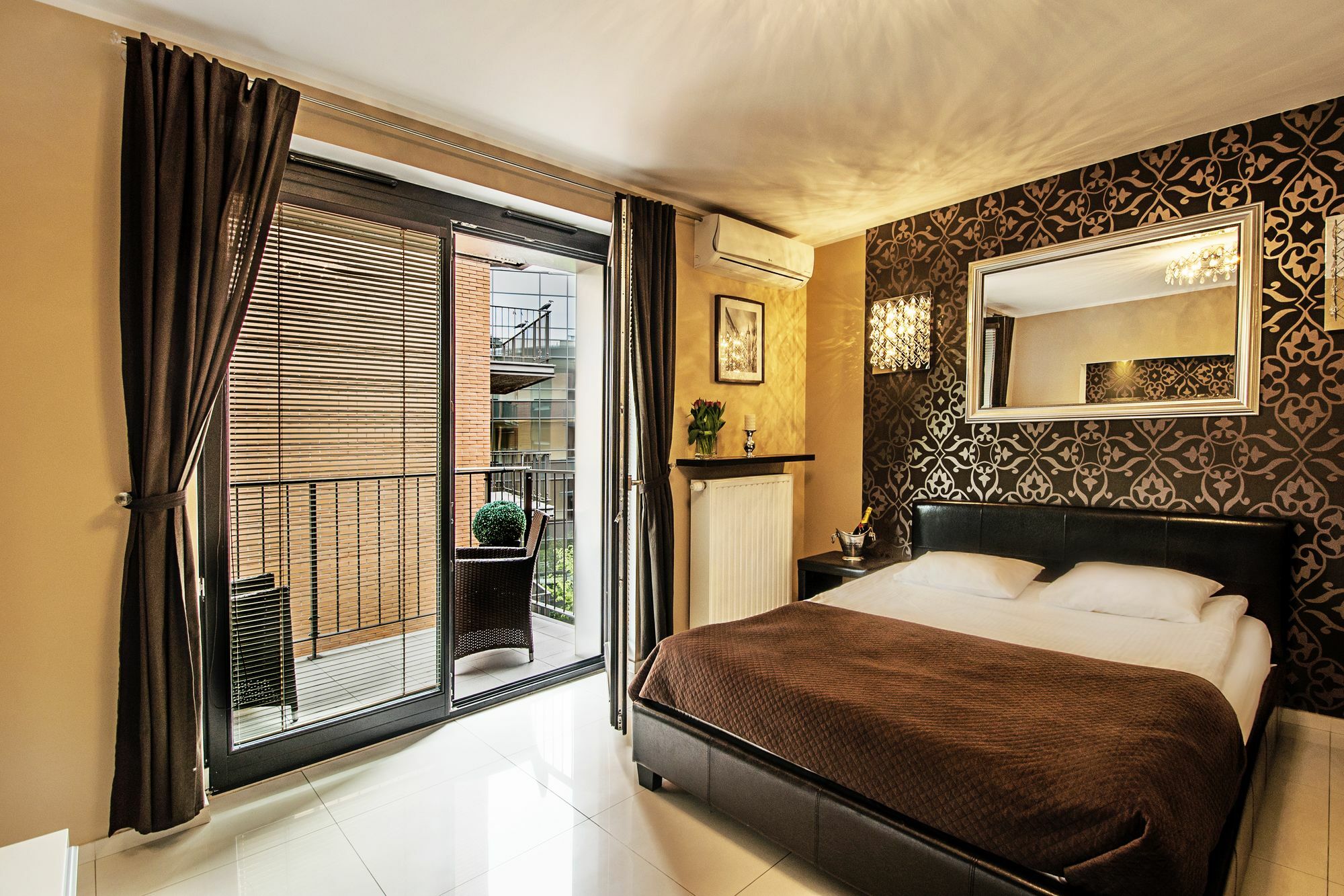 Angel City Center Krakow Aparthotel Cracóvia Exterior foto